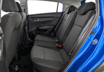 Подержанный автомобиль Kia Rio Hatchback 2019 года (17 фото)