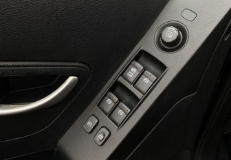 Подержанный автомобиль SsangYong Actyon 2012 года (11 фото)