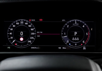 Подержанный автомобиль Land Rover Range Rover 2021 года (11 фото)