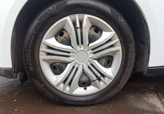 Подержанный автомобиль Ford Focus Hatchback 2017 года (9 фото)