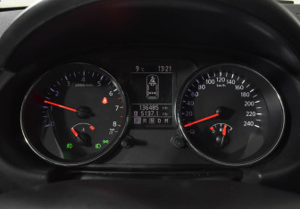 Подержанный автомобиль Nissan Qashqai 2010 года (11 фото)