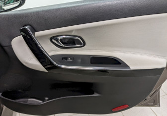 Подержанный автомобиль Kia Ceed Hatchback 2015 года (18 фото)