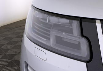 Подержанный автомобиль Land Rover Range Rover 2019 года (17 фото)