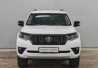 Подержанный автомобиль Toyota Land Cruiser Prado 2021 года (2 фото)