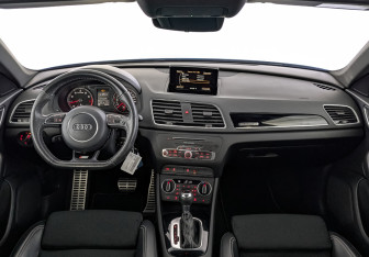 Подержанный автомобиль Audi Q3 2017 года (14 фото)