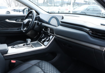 Подержанный автомобиль Exeed TXL 2023 года (9 фото)