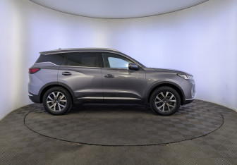 Подержанный автомобиль Chery Tiggo 7 Pro 2022 года (4 фото)