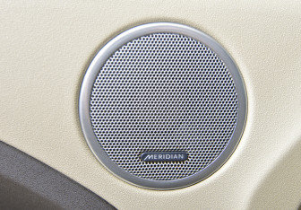Подержанный автомобиль Land Rover Range Rover Evoque 2012 года (18 фото)