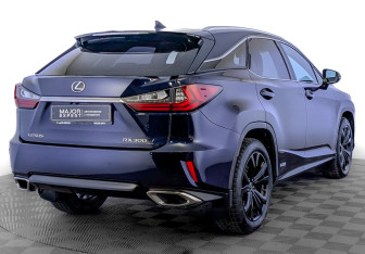 Подержанный автомобиль Lexus RX 2019 года (5 фото)
