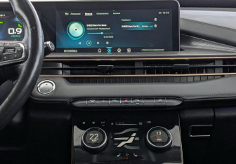 Подержанный автомобиль Exeed LX 2022 года (15 фото)