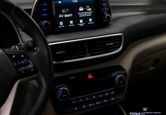 Подержанный автомобиль Hyundai Tucson 2019 года (10 фото)