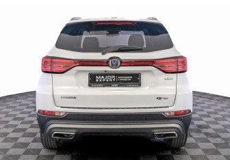 Подержанный автомобиль Changan CS75 2020 года (6 фото)