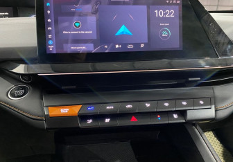 Подержанный автомобиль Changan UNI-V 2023 года (13 фото)