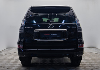 Подержанный автомобиль Lexus GX 2015 года (4 фото)