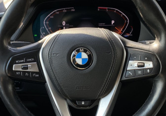 Подержанный автомобиль BMW X5 2020 года (16 фото)