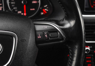 Подержанный автомобиль Audi Q5 2012 года (23 фото)