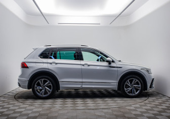 Подержанный автомобиль Volkswagen Tiguan 2021 года (4 фото)