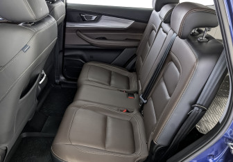 Подержанный автомобиль Chery Tiggo 8 Pro 2022 года (18 фото)