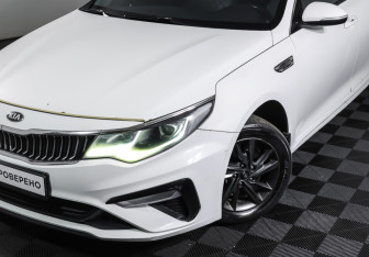 Подержанный автомобиль Kia Optima Sedan 2019 года (22 фото)