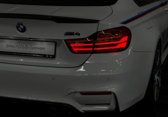 Подержанный автомобиль BMW M4 Coupe 2016 года (30 фото)