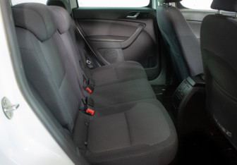 Подержанный автомобиль Skoda Yeti 2016 года (10 фото)