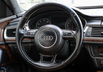 Подержанный автомобиль Audi A6 Sedan 2013 года (16 фото)
