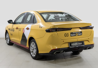 Подержанный автомобиль Kaiyi E5 2024 года (7 фото)