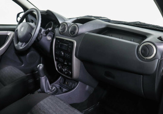 Подержанный автомобиль Renault Duster 2014 года (5 фото)