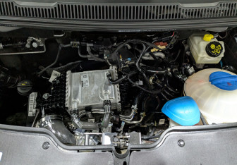 Подержанный автомобиль Volkswagen Multivan 2021 года (9 фото)