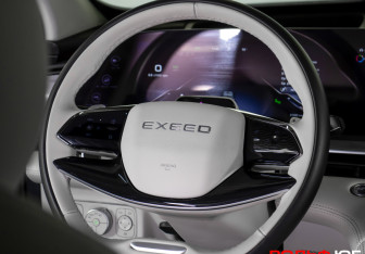 Подержанный автомобиль Exeed RX 2023 года (15 фото)