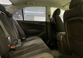 Подержанный автомобиль Hyundai Sonata 2008 года (12 фото)