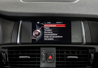 Подержанный автомобиль BMW X3 2014 года (14 фото)