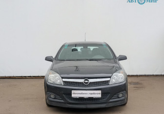 Подержанный автомобиль Opel Astra Hatchback 2008 года (2 фото)