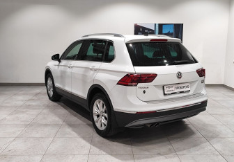 Подержанный автомобиль Volkswagen Tiguan 2017 года (7 фото)