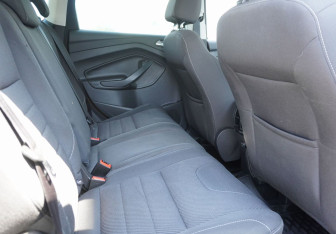 Подержанный автомобиль Ford Kuga 2013 года (10 фото)