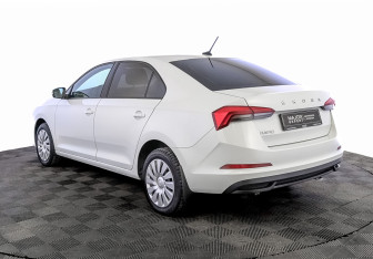 Подержанный автомобиль Skoda Rapid Liftback 2020 года (7 фото)