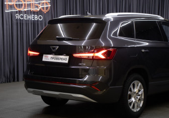 Подержанный автомобиль Jetta VS7 2023 года (23 фото)