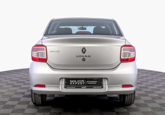 Подержанный автомобиль Renault Logan Sedan 2019 года (6 фото)