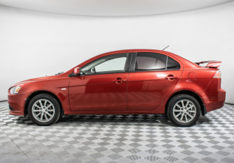 Подержанный автомобиль Mitsubishi Lancer Sedan 2012 года (8 фото)