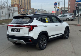 Новый Kia Seltos 2025 (4 фото)