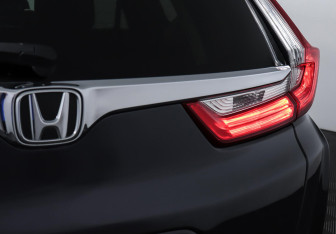 Подержанный автомобиль Honda CR-V 2017 года (8 фото)