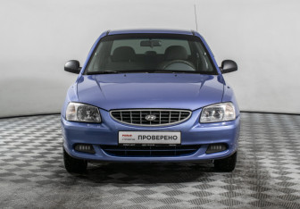 Подержанный автомобиль Hyundai Accent Sedan 2004 года (2 фото)
