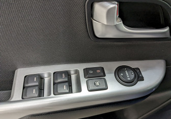 Подержанный автомобиль Kia Rio Hatchback 2014 года (12 фото)