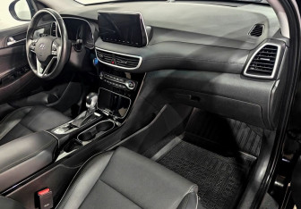 Подержанный автомобиль Hyundai Tucson 2020 года (11 фото)
