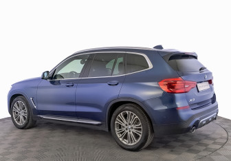 Подержанный автомобиль BMW X3 2018 года (7 фото)