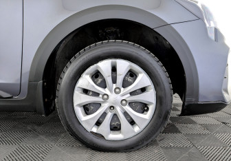 Подержанный автомобиль Kia Rio Hatchback 2021 года (18 фото)