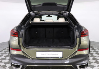 Подержанный автомобиль BMW X6 2021 года (6 фото)