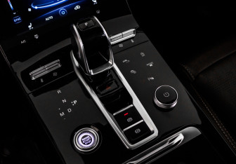 Подержанный автомобиль Chery Tiggo 8 Pro 2021 года (18 фото)