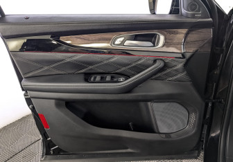 Подержанный автомобиль Exeed VX 2022 года (19 фото)