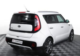 Подержанный автомобиль Kia Soul 2018 года (5 фото)